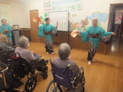♪踊りを楽しみました♪