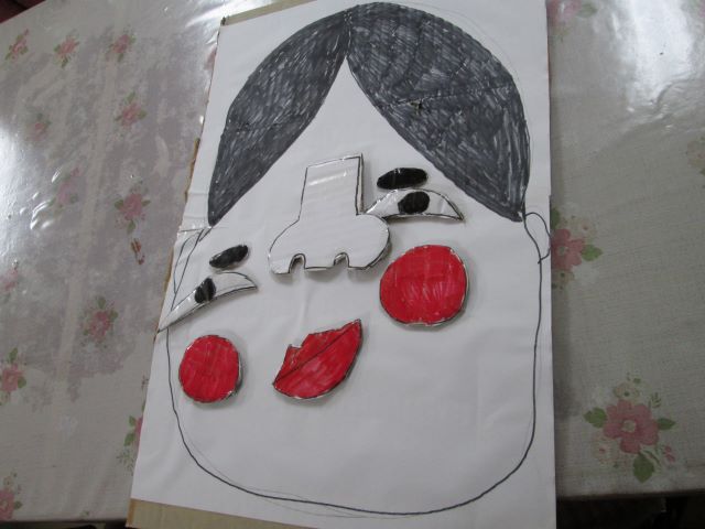 福笑いと、けん玉作り