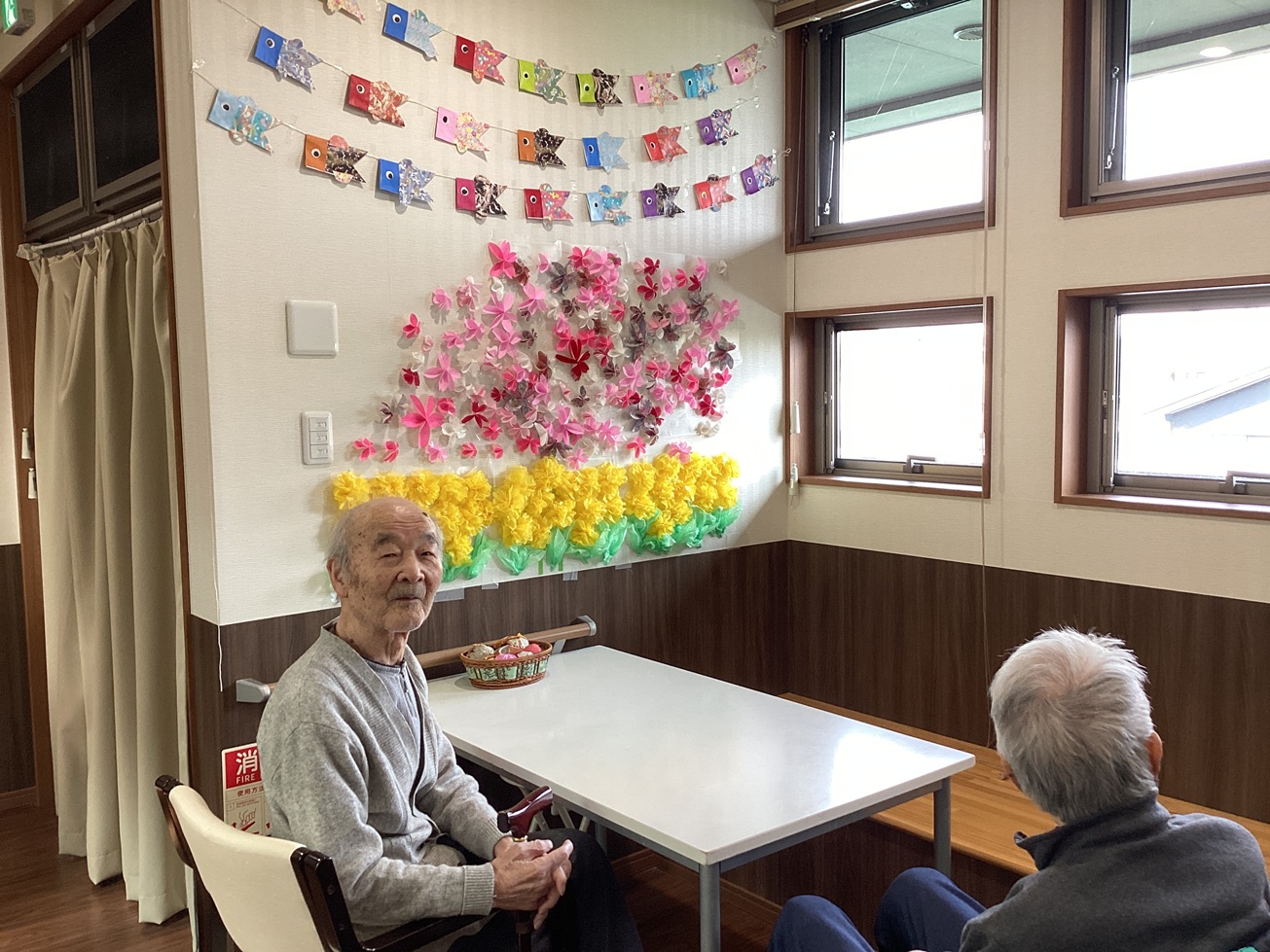 ５月の壁面飾り（🎏鯉のぼり）