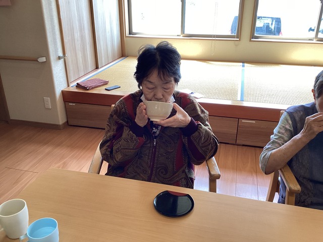 クリックしてダウンロード